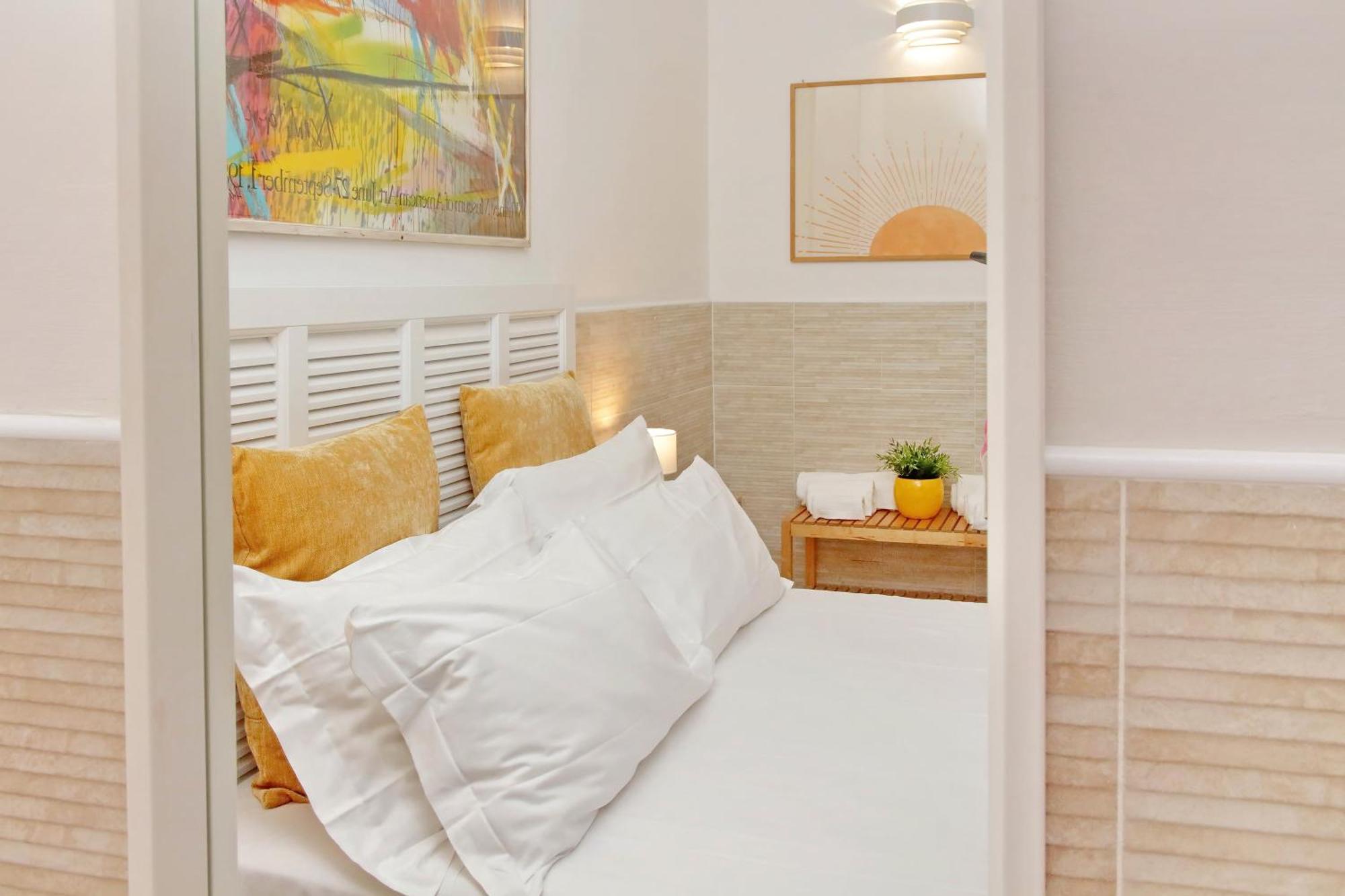 Opera Inn Suites - Rooms And Apartments Rom Exterior foto