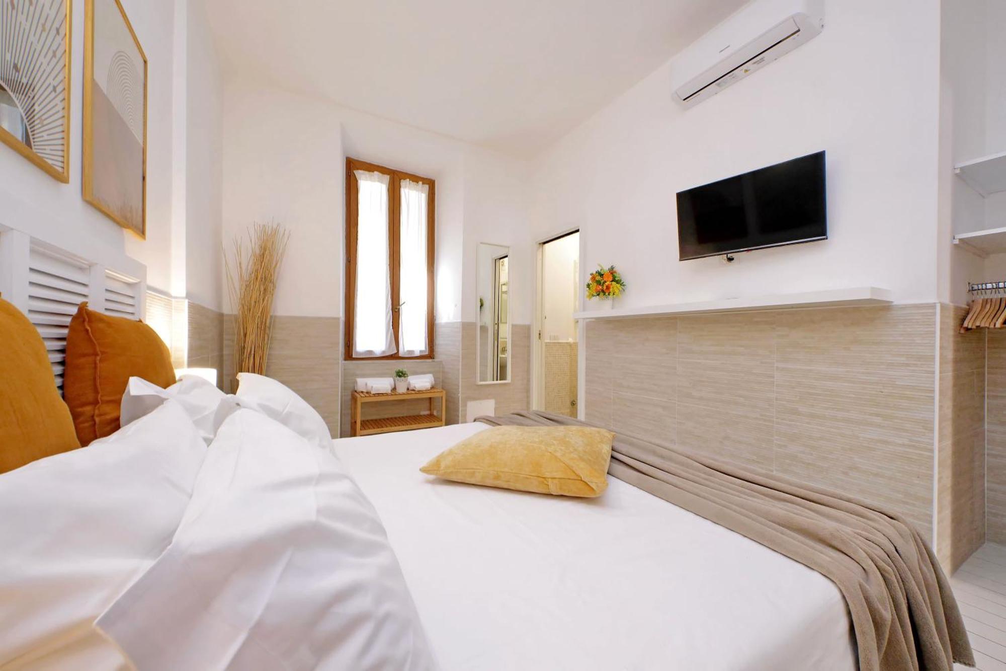 Opera Inn Suites - Rooms And Apartments Rom Exterior foto